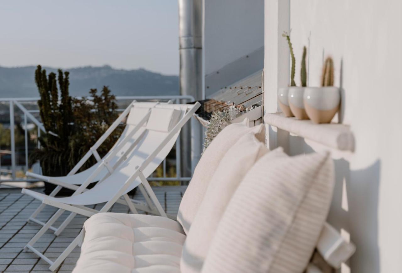 "Villa Alba" Authentic Hospitality And Sustainability In The Heart On Langhe エクステリア 写真